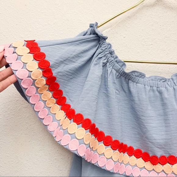 Entro Light Blue Polka Dot Trim Off Shoulder Tiered Blouse Top Size Small - Picture 4 of 9